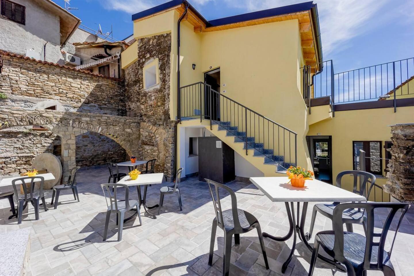 Appartamento Alba Dachi Farm Marina dʼMarina dʼAndora Kültér fotó