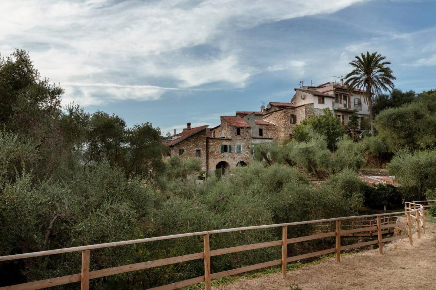 Appartamento Alba Dachi Farm Marina dʼMarina dʼAndora Kültér fotó